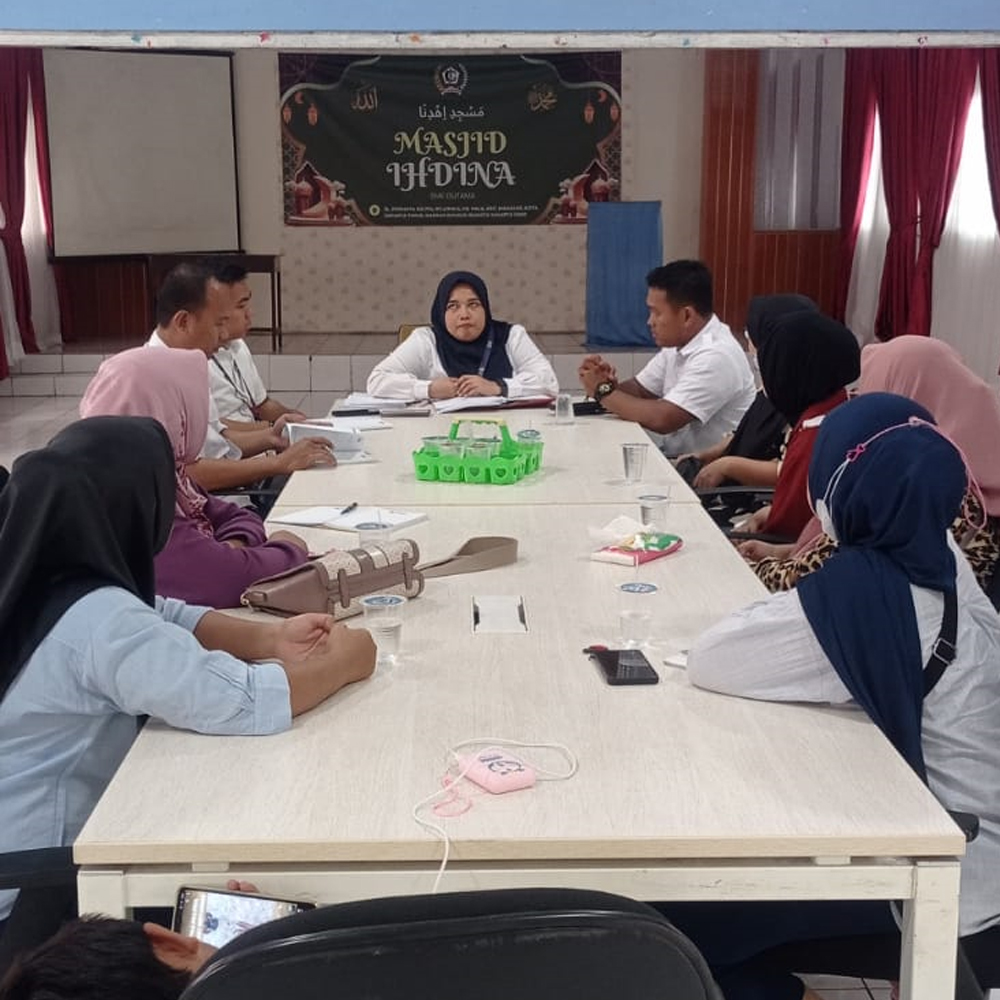 RAPAT KOMITE 